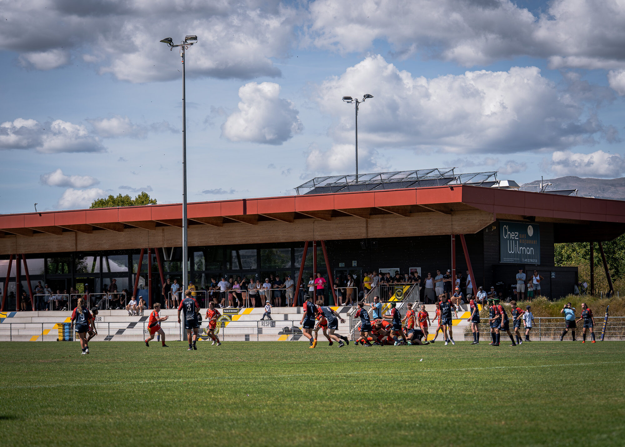 Le terrain des Cherpines vu depuis la tribune